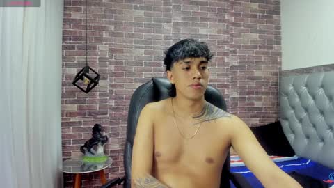 Adam online show from December 27, 2:25 am