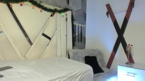 adammendoza34 online show from November 27, 2:46 am