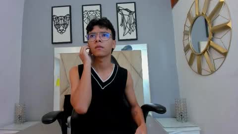 Adams Bobby online show from March 25, 11:05 am