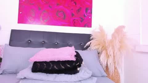 Snapshot of adams_cloe chatting on April 23, 12:29 pm Cloe Adams online show from April 23, 12:29 pm