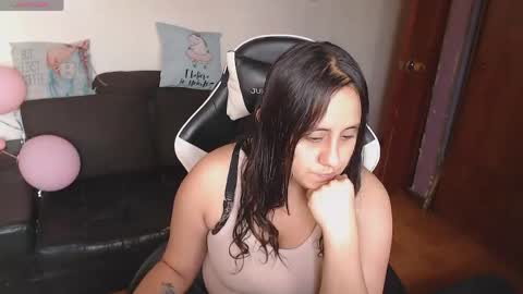 adams_mel online show from May 10, 3:28 pm