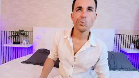 Snapshot of adams_sanz chatting on March 26, 7:30 pm Im Adams Sanz online show from March 26, 7:30 pm