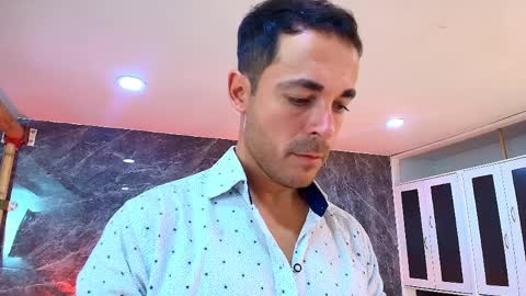 Snapshot of adams_sanz chatting on March 28, 7:02 pm Im Adams Sanz online show from March 28, 7:02 pm