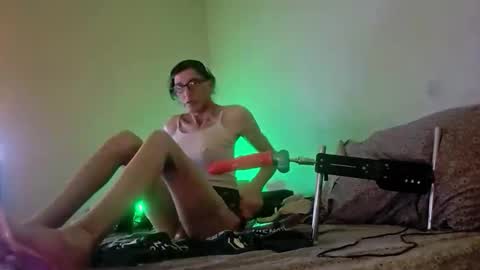 TaylorSexbot online show from April 30, 12:55 pm