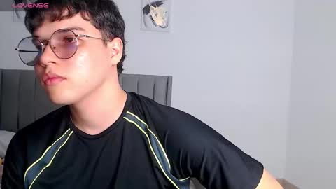 adan___tyler online show from October 10, 1:04 am