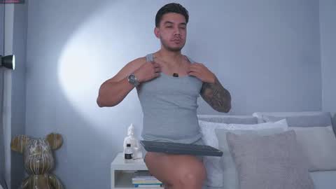Adan Johns online show from May 6, 10:09 am