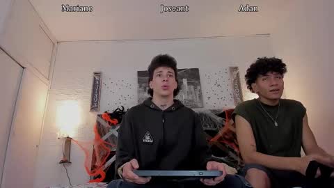 Snapshot of adan_oriol chatting on October 30, 3:30 am Adan Oriol online show from October 30, 3:30 am