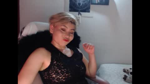 Snapshot of adan_romanoff chatting on November 16, 7:58 am adan_romanoff online show from November 16, 7:58 am