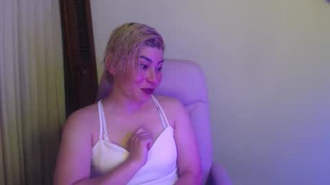 Snapshot of adan_romanoff chatting on February 8, 6:50 am adan_romanoff online show from February 8, 6:50 am