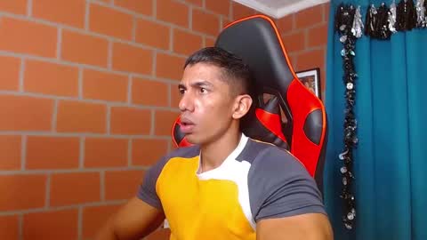 Adan Sin online show from December 5, 6:44 pm