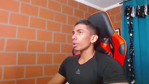 Adan Sin online show from December 6, 7:12 pm