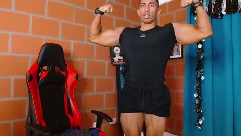 Adan Sin online show from December 9, 3:22 pm