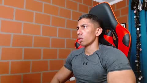 Adan Sin online show from December 14, 8:40 pm