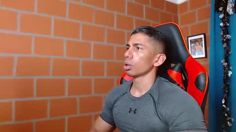 Adan Sin online show from December 23, 8:14 pm