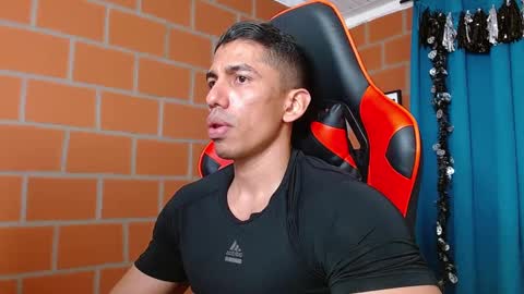 Adan Sin online show from December 27, 4:54 pm