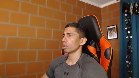 Adan Sin online show from January 18, 5:48 pm