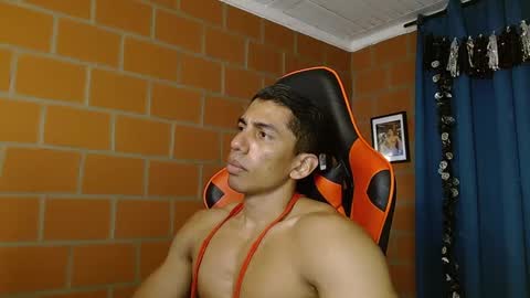 Adan Sin online show from March 5, 6:23 pm