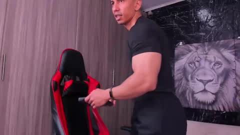 Adan Sin online show from November 4, 4:06 pm