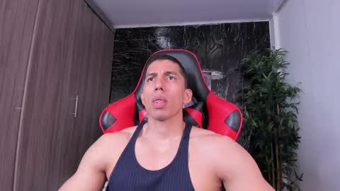 Adan Sin online show from May 16, 3:33 pm