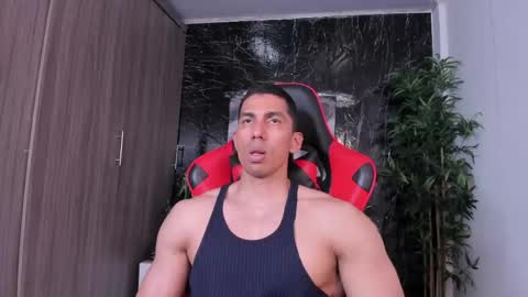 Adan Sin online show from May 18, 6:36 pm