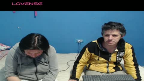 Adan and Eva online show from May 19, 6:36 pm