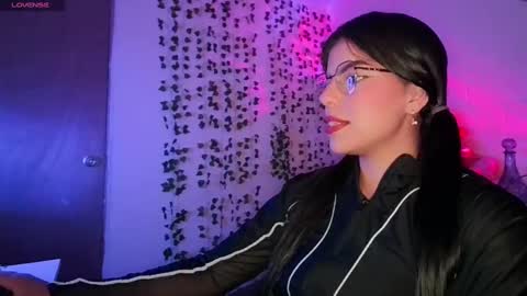 Adara online show from February 26, 6:54 pm