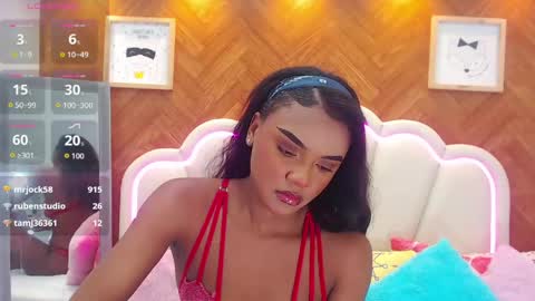 adarose_ online show from May 10, 5:18 pm