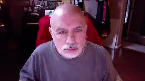 Snapshot of add_me_2 chatting on December 4, 8:06 pm add_me_2 online show from December 4, 8:06 pm