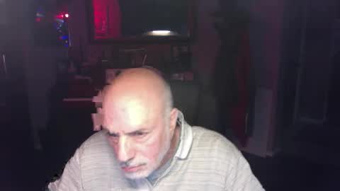 Snapshot of add_me_2 chatting on December 16, 8:08 am add_me_2 online show from December 16, 8:08 am