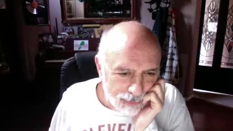 Snapshot of add_me_2 chatting on February 19, 10:17 pm add_me_2 online show from February 19, 10:17 pm