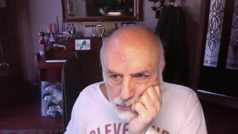 Snapshot of add_me_2 chatting on February 28, 8:21 pm add_me_2 online show from February 28, 8:21 pm