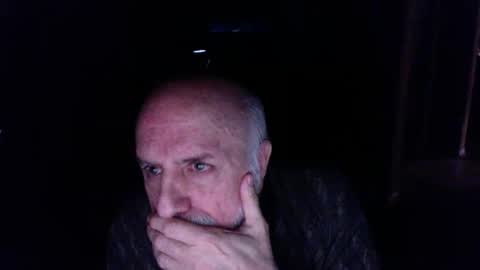 Snapshot of add_me_2 chatting on March 1, 9:22 am add_me_2 online show from March 1, 9:22 am