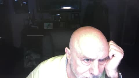 Snapshot of add_me_2 chatting on March 5, 6:09 am add_me_2 online show from March 5, 6:09 am