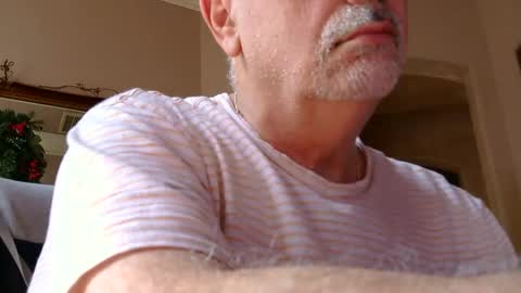 Snapshot of add_me_2 chatting on March 25, 2:34 pm add_me_2 online show from March 25, 2:34 pm