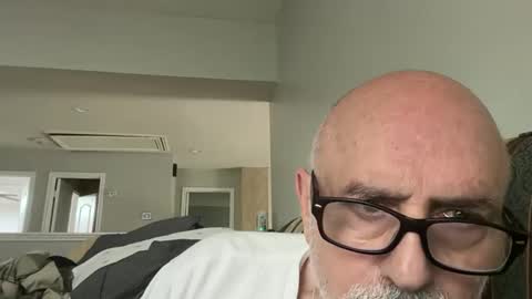 add_me_2 online show from May 8, 7:08 pm