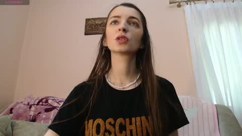 addicted_to_you1 online show from April 26, 10:35 am