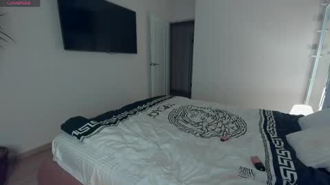 Sabi online show from April 3, 5:33 pm