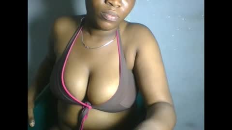 Snapshot of addictivebaby_ chatting on October 7, 1:03 am addictivebaby_ online show from October 7, 1:03 am