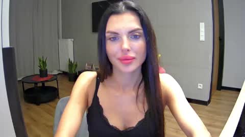 Snapshot of addisonadore chatting on June 11, 12:32 am ADDISON online show from June 11, 12:32 am