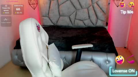 addy__02 online show from May 15, 7:21 pm