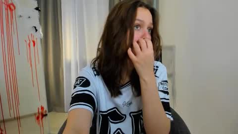 Snapshot of addy_moon chatting on October 24, 4:14 pm Addy online show from October 24, 4:14 pm