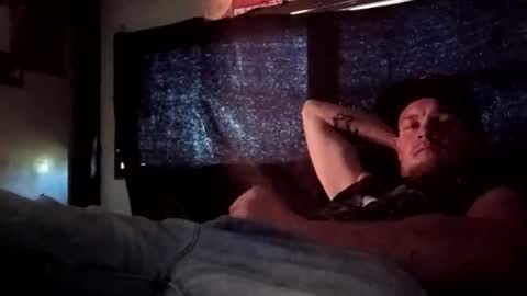 Snapshot of addysdaddy88 chatting on April 5, 11:46 pm addysdaddy88 online show from April 5, 11:46 pm