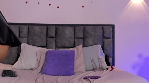 adela online show from March 20, 4:50 am