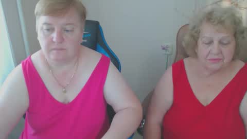 Snapshot of adelandsofia chatting on September 8, 3:55 pm AdelAndSofia online show from September 8, 3:55 pm