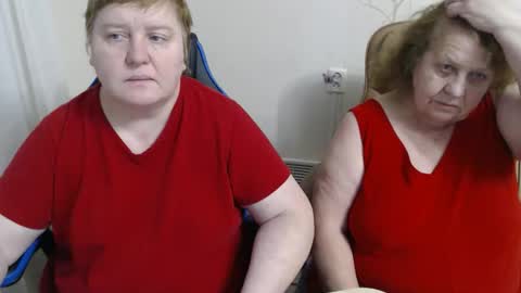 Snapshot of adelandsofia chatting on February 8, 3:37 pm AdelAndSofia online show from February 8, 3:37 pm