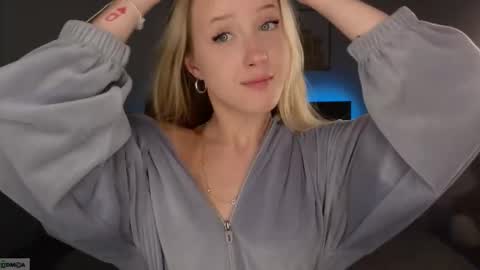 Adele online show from March 15, 8:48 pm