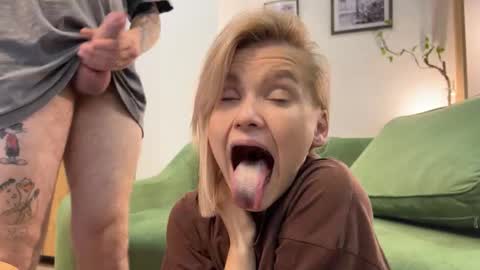 Snapshot of adele_nick2202 chatting on October 28, 7:05 pm Adele Nick online show from October 28, 7:05 pm