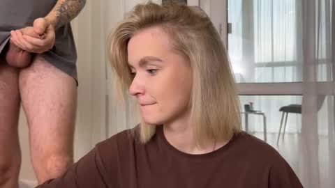 Snapshot of adele_nick2202 chatting on November 18, 12:09 pm Adele Nick online show from November 18, 12:09 pm