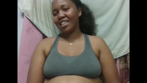 Snapshot of adelealy chatting on March 10, 6:29 am adelealy online show from March 10, 6:29 am