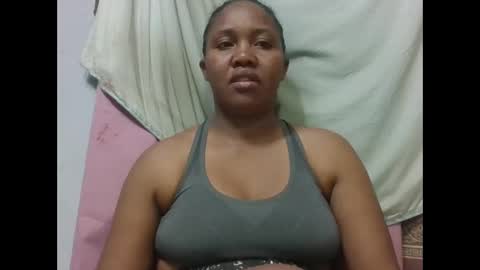 Snapshot of adelealy chatting on March 12, 4:29 am adelealy online show from March 12, 4:29 am